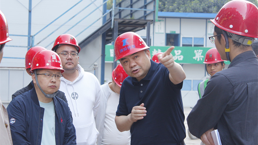 集團黨委書記、董事長肖林帶隊督查嘉來·南河廣場安全生產(chǎn)和疫情防控工作